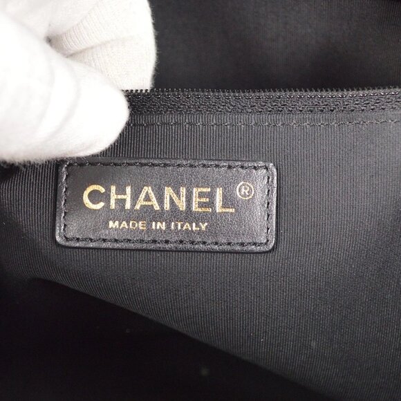 Chanel Black Lambskin Tote Bag - Picture 7 of 11